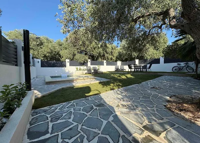 Kristalia * Szkála Szotírosz