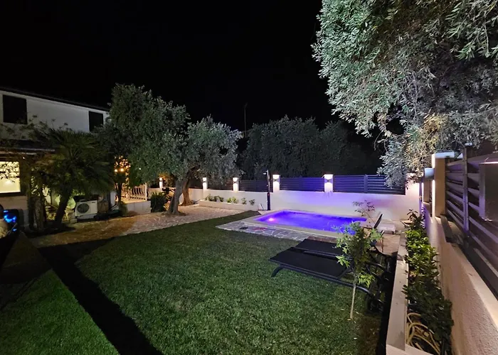 Kristalia Villa Szkála Szotírosz